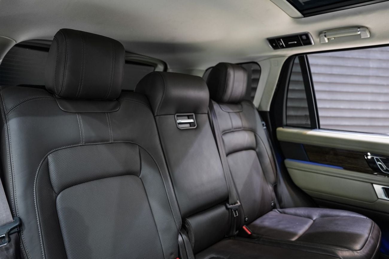 Land Rover Range Rover VOGUE SE LWB 2019 Range Rover Vogue SE Supercharged LWB, Advanced Driver Assistance Pack, Panoramic Roof, GCC Spe