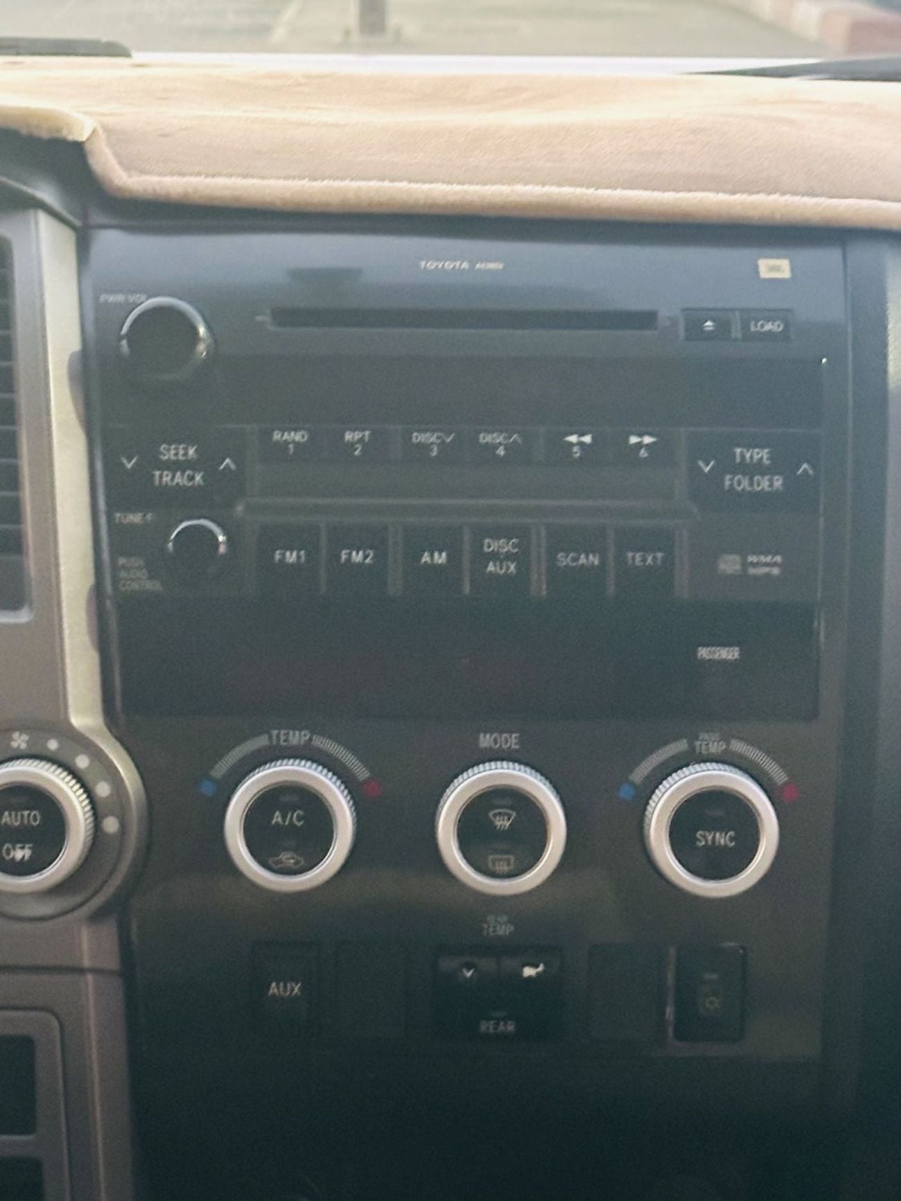 Toyota Sequoia SR5 4X4