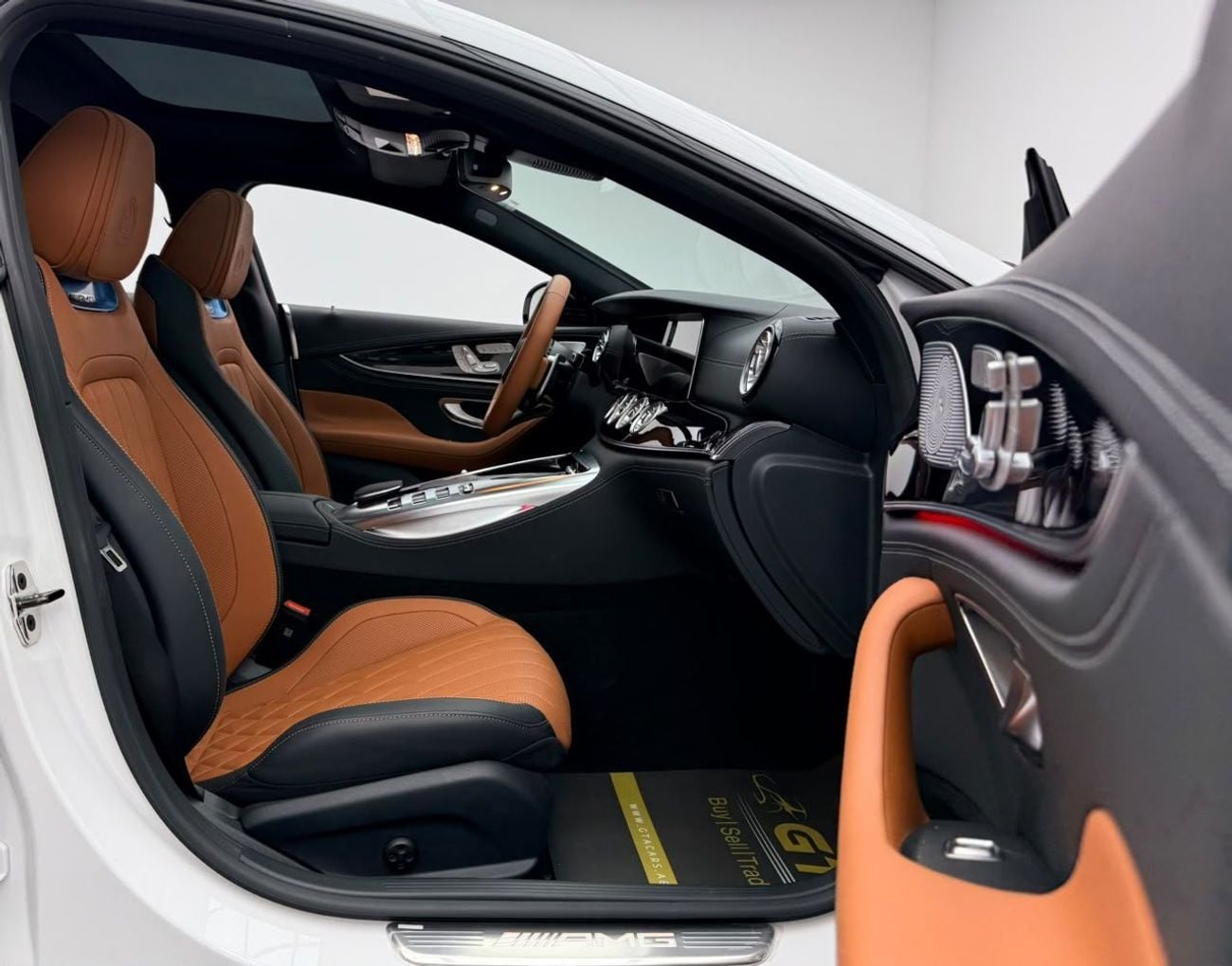 مرسيدس بنز AMG GT 43 مرسيدس بنز AMG GT43 موديل 2024، ضمان مرسيدس بنز 2029 + باقة خدمة، سجل صيانة كامل لدى مرسيدس بنز، عدا