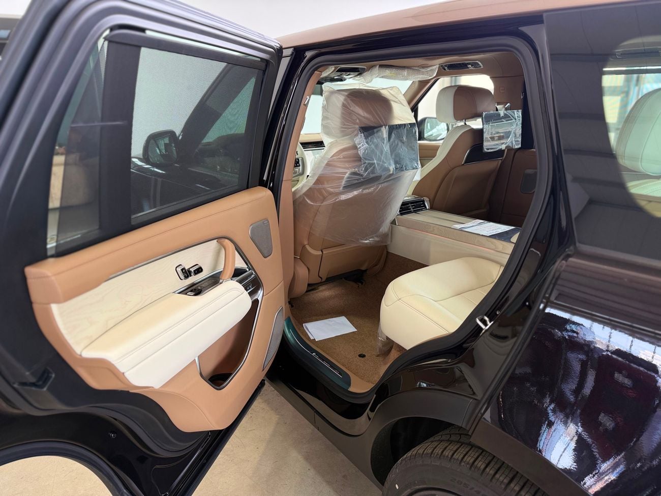 Land Rover Range Rover SV LWB P615