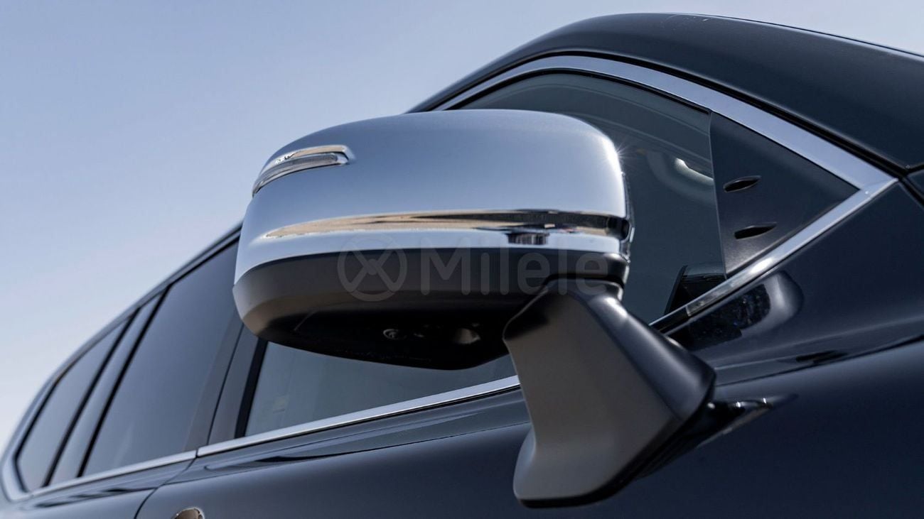 تويوتا لاند كروزر VXR