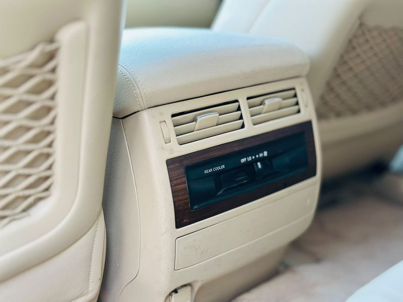 Toyota Land Cruiser VXR