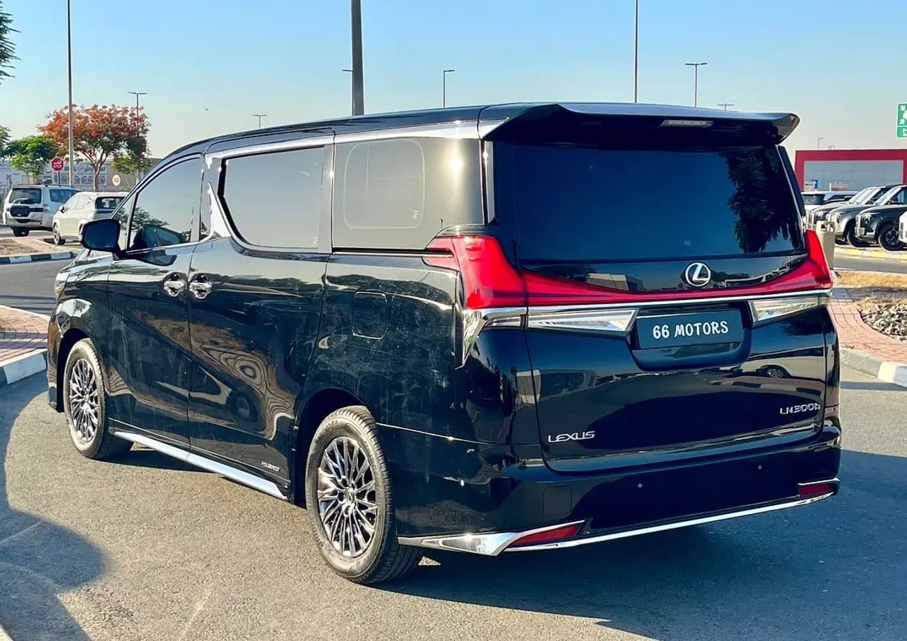 لكزس LM 300H LM 300h European Specs Luxury MPV