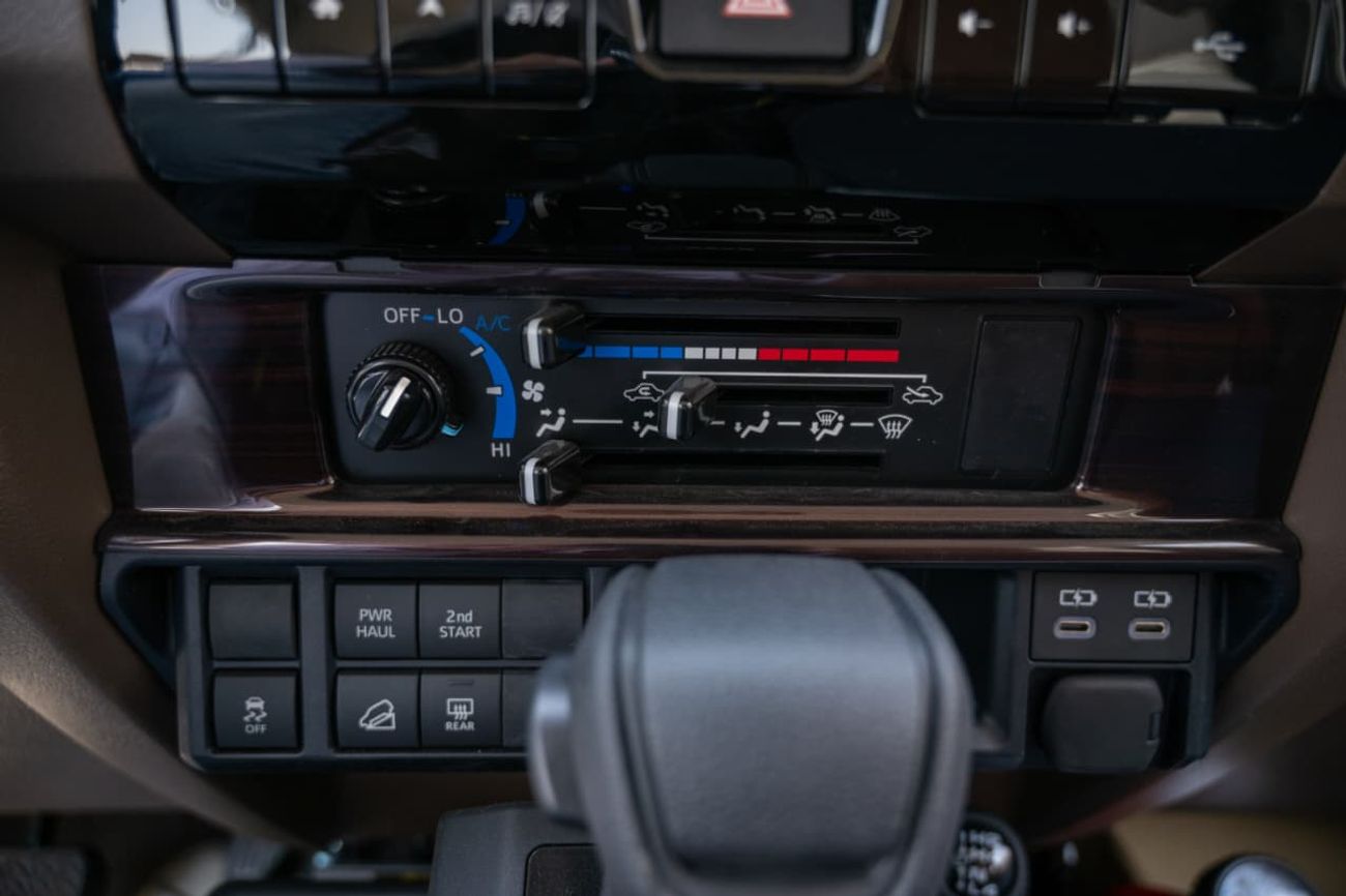 Toyota Land Cruiser 70 LC 76 4.0Ltr. Z1 A/T