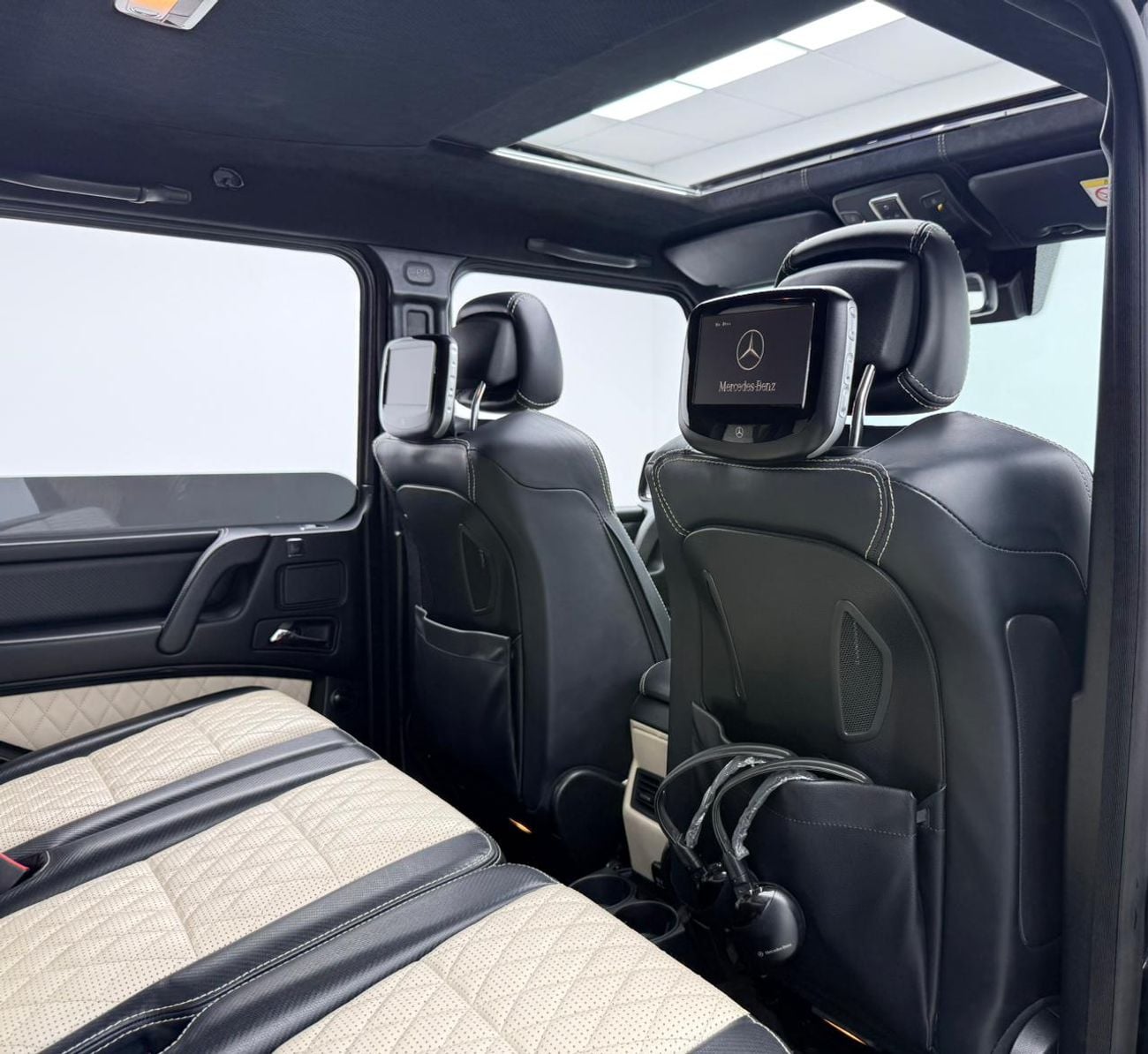 Mercedes Benz G63 AMG STANDARD 2018 Mercedes Benz G63 Centennial Edition, Full Service History, Carbon Fiber Package, GCC