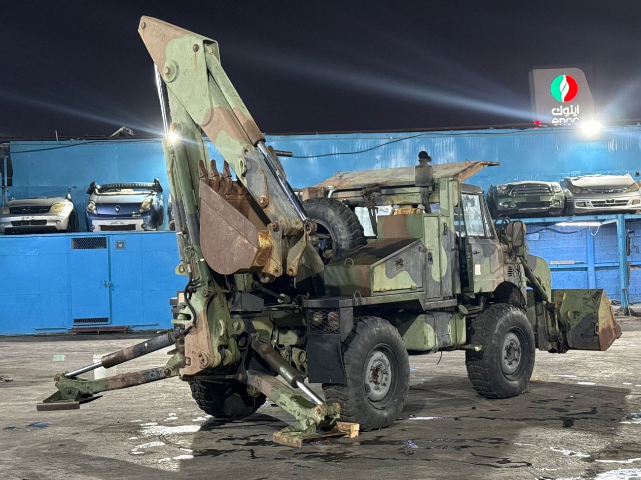 مرسيدس بنز Unimog MILITARY LOADER (NON GCC)