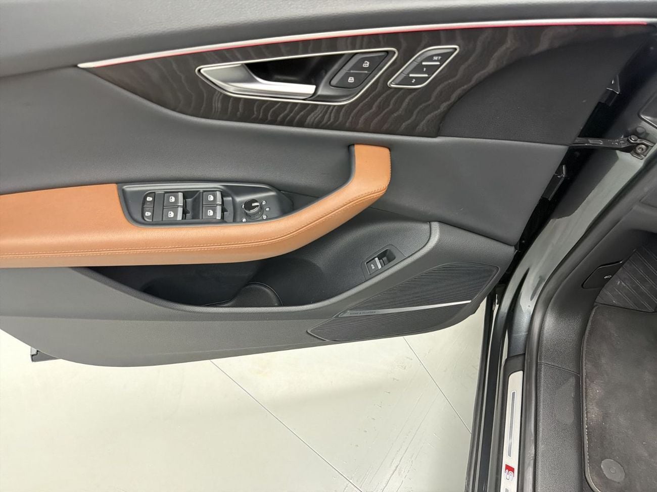 أودي Q8 55 TFSI quattro 340hp (Ref# 05486)