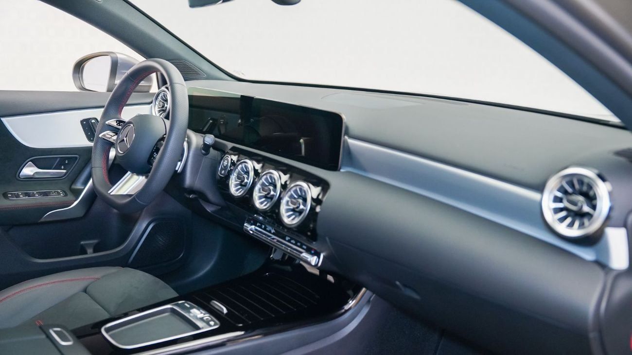 Mercedes Benz A200 PREMIUM PLUS
