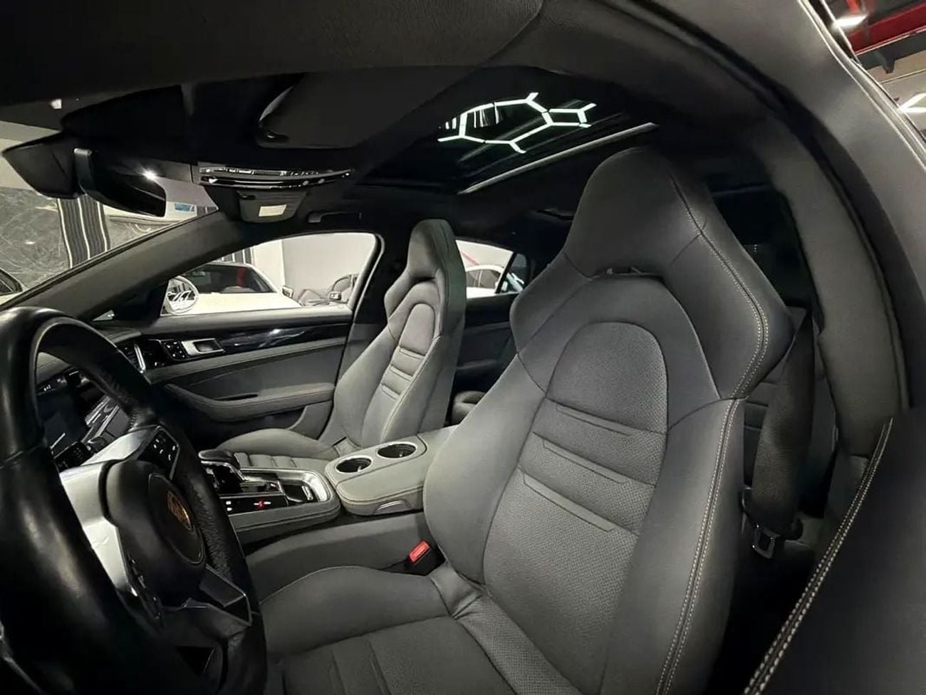 Porsche Panamera 4S