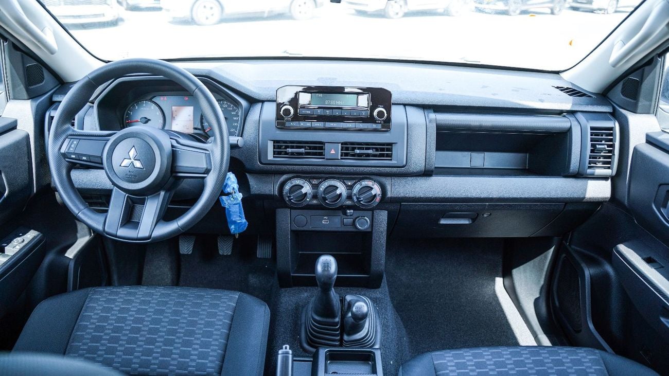 ميتسوبيشي L200 GLX جديد تمامًا – محرك بنزين سعة 2.4 لتر، دفع رباعي، ناقل حركة يدوي – D25 – 2027 – للتصدير فقط