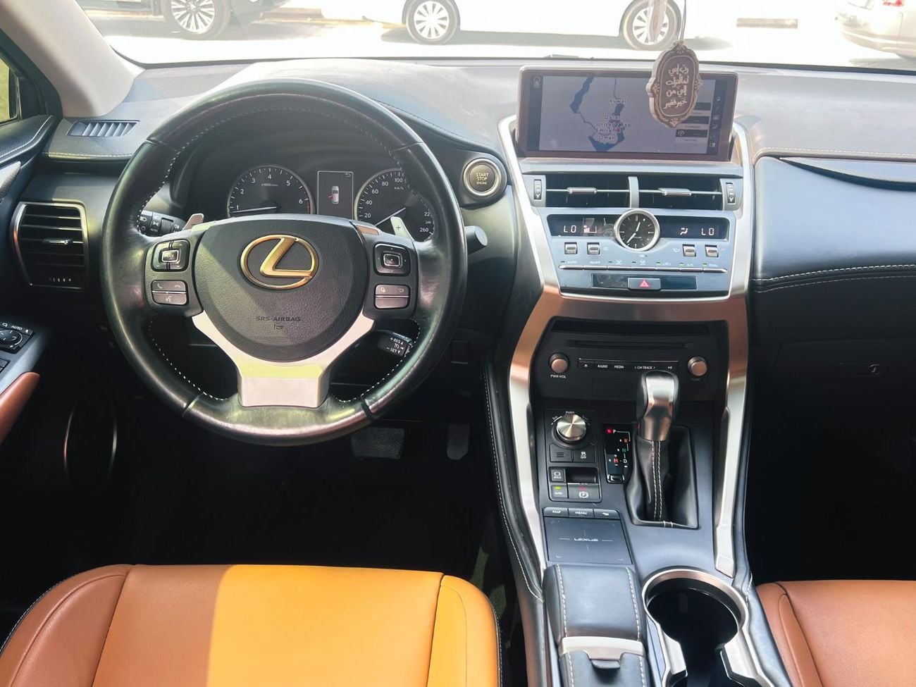 Lexus NX300 PLATINUM LEXUS NX 300 2019.ENGINE 2.0L/V4.