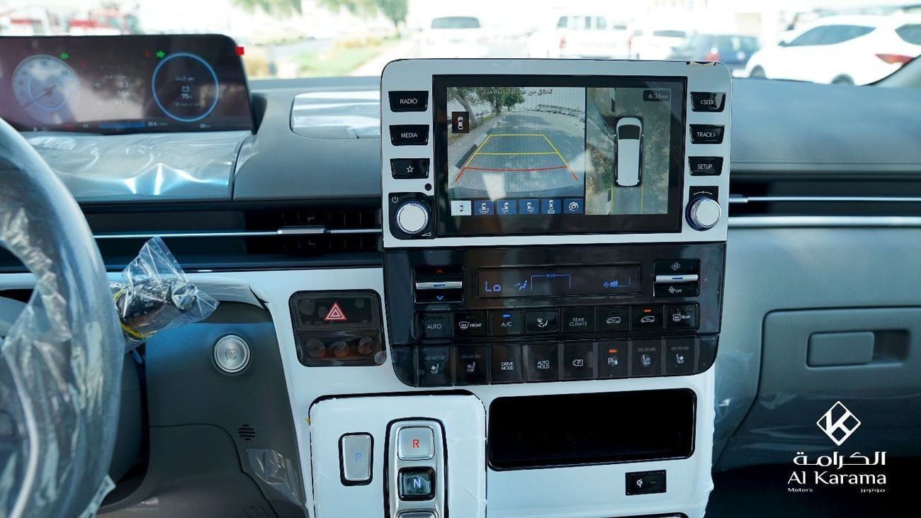 Hyundai Staria LUXURY 3.5L V6 | Pilot/VIP Seating | 360 Camera | Boss Audio System | 2 Sunroof
