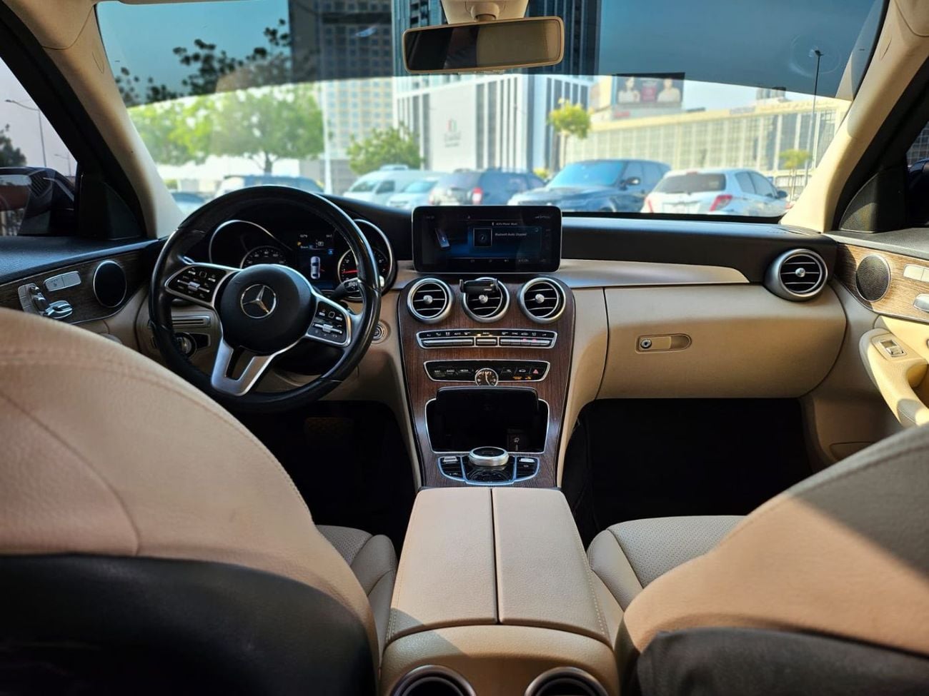 مرسيدس بنز C 300 PREMIUM