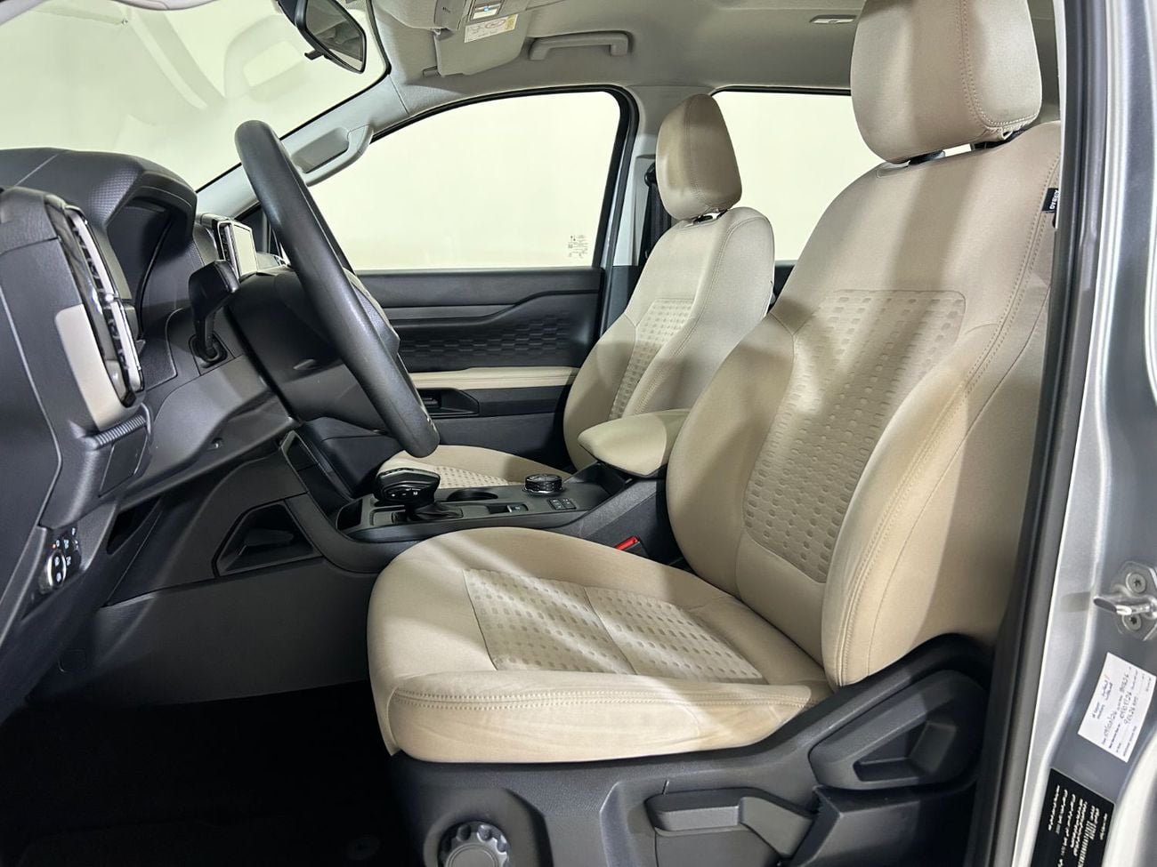 Ford Everest XLS EVR225 /AL TAYER MOTORS / AL QOUZ SHOWROOM