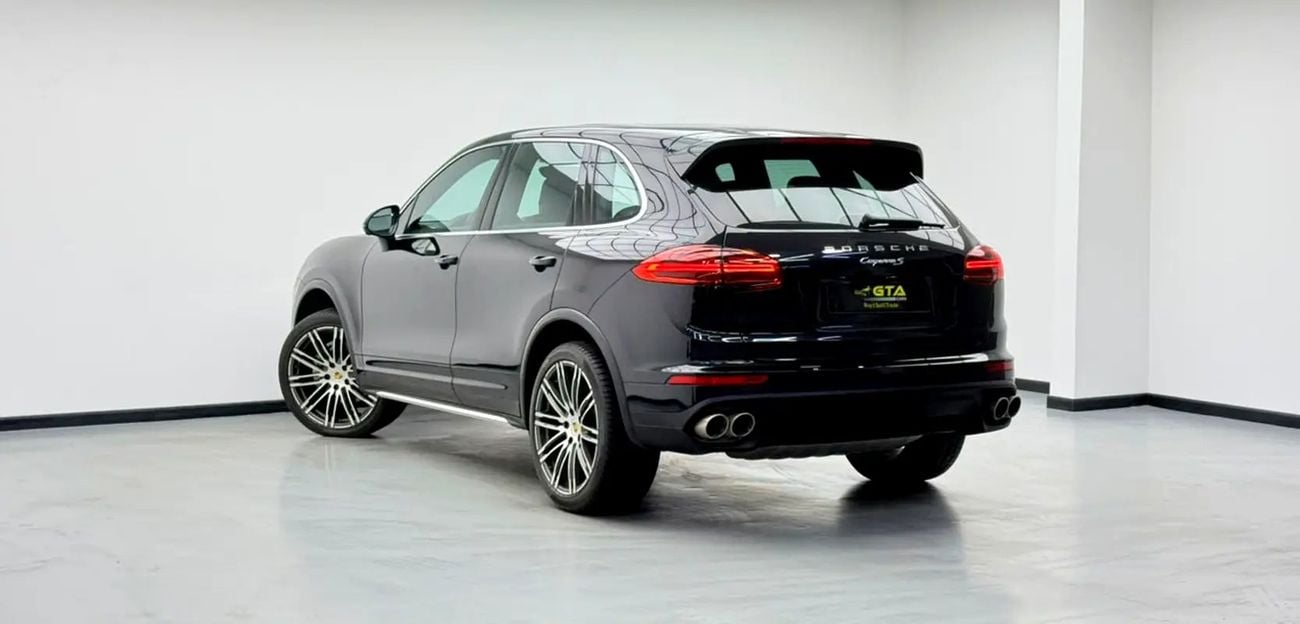 Porsche Cayenne S, Full Service History, Carbon Fiber Interior, Fully Loaded, GCC