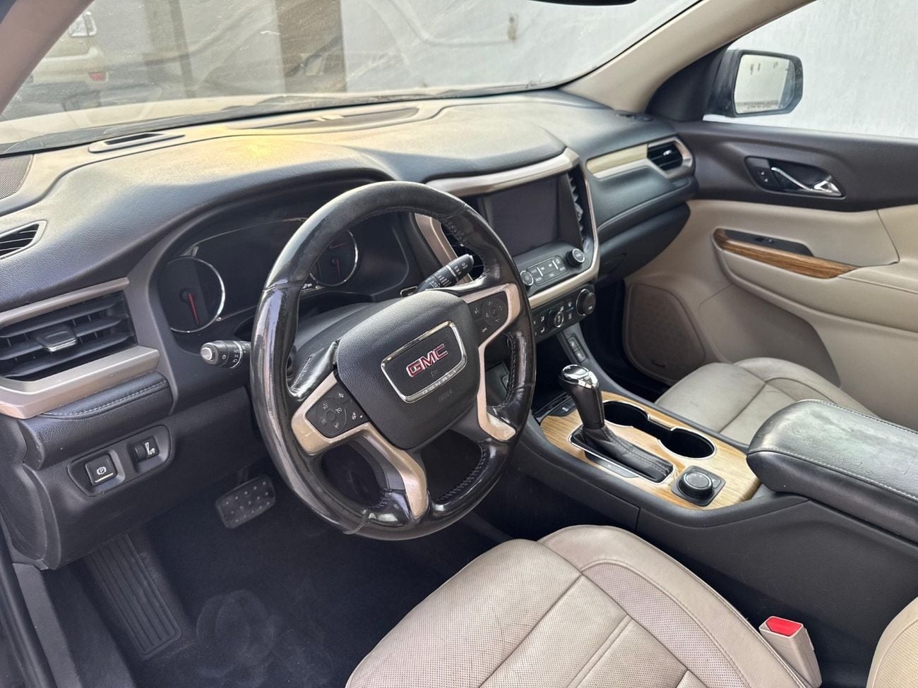 GMC Acadia DENALI