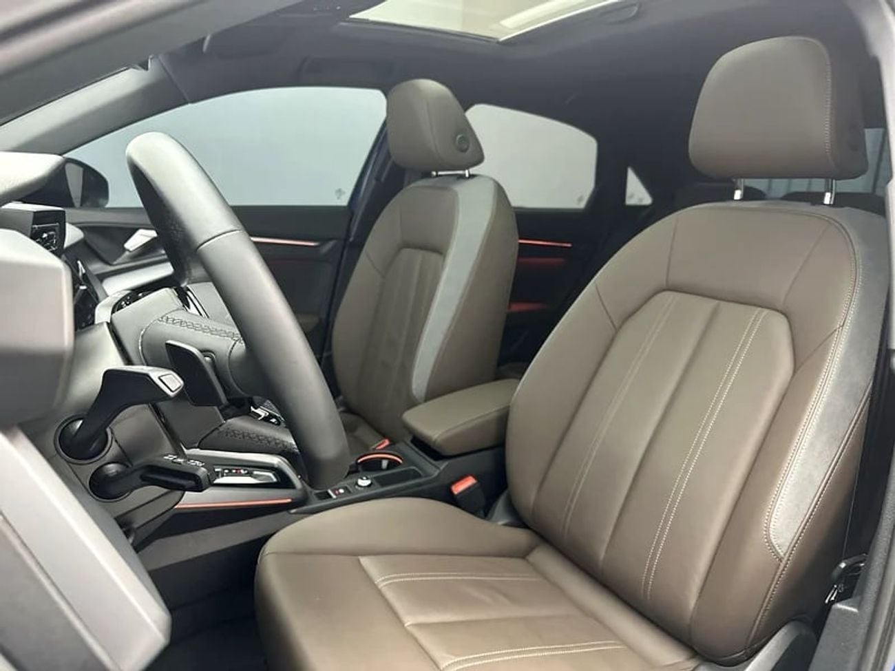 Audi A3 35 TFSI S-LINE 1.4L Sedan 150hp (Ref# 43072)