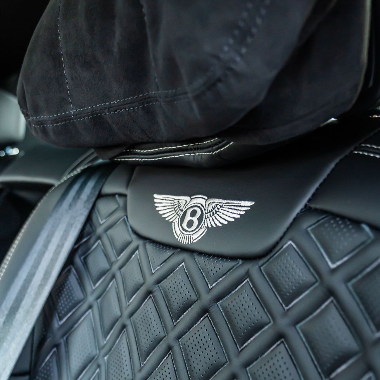 Bentley Flying Spur STANDARD HYBRID