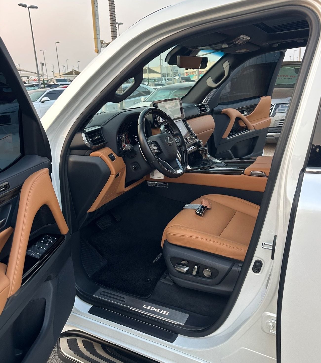Lexus LX600 SIGNATURE