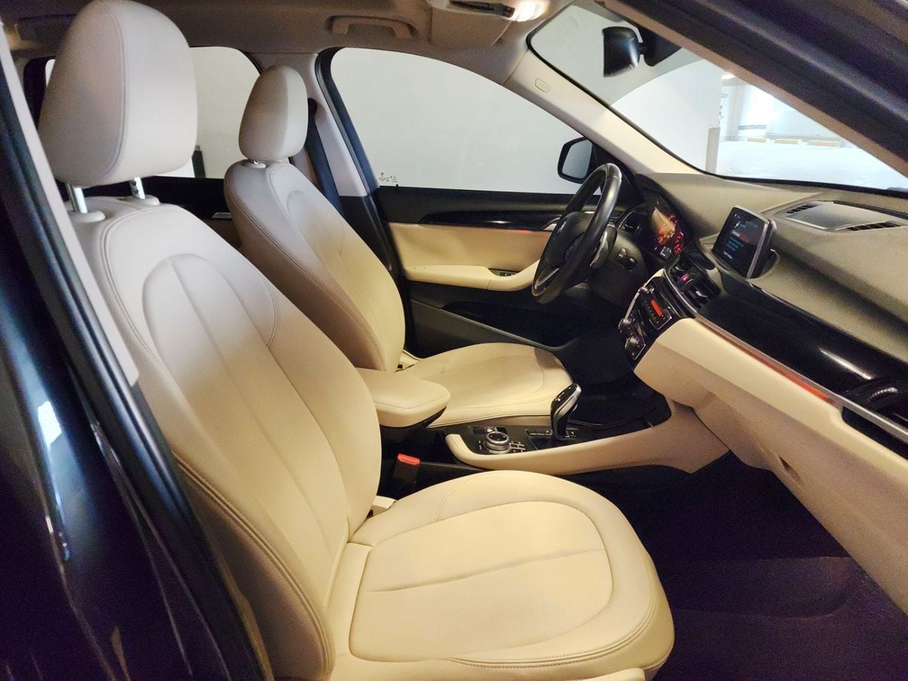 بي أم دبليو X1 SDRIVE 20i EXECUTIVE 2.0L