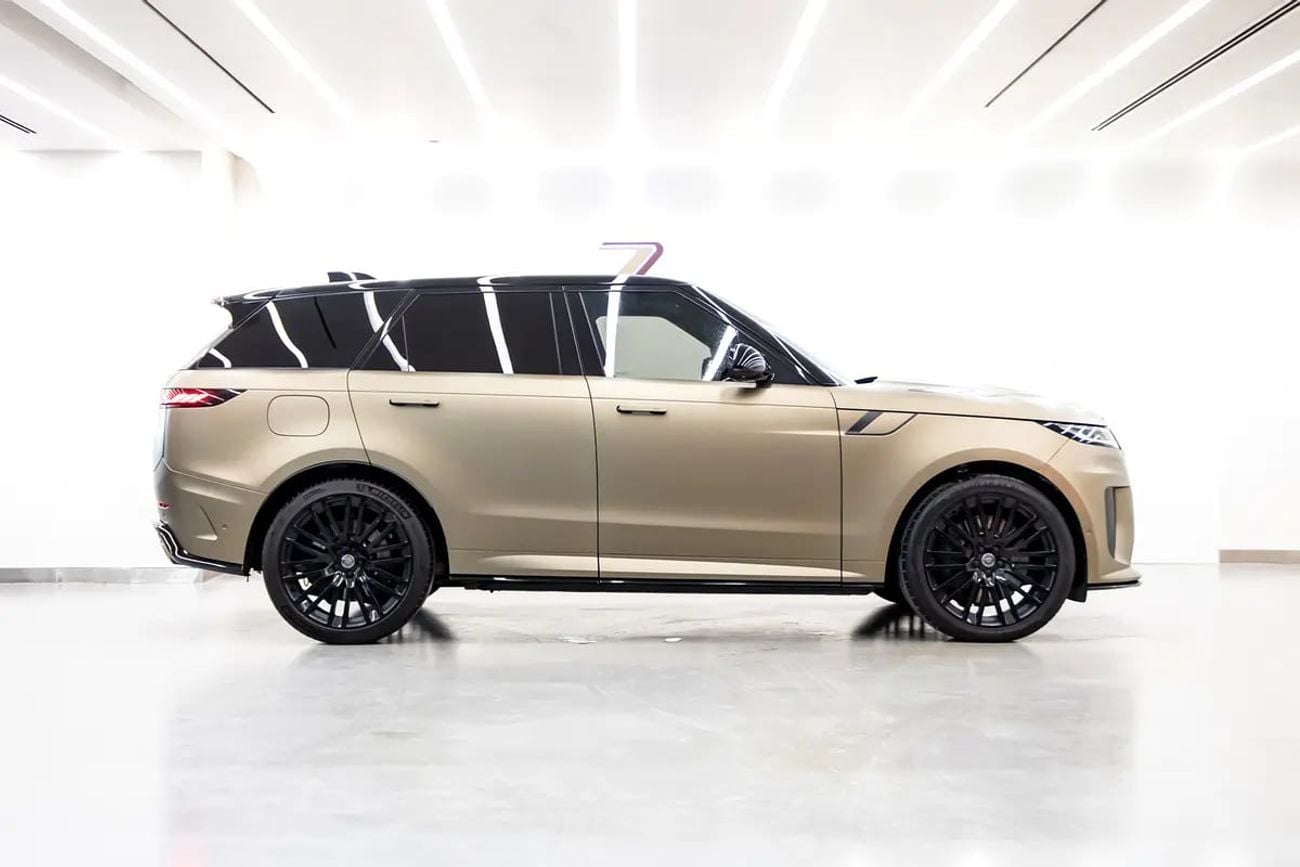 لاند روفر رينج روفر سبورت RANGE ROVER SPORTS SV FULL CARBON INTERIOR AND EXTERIOR WITH HIGH OPTIONS