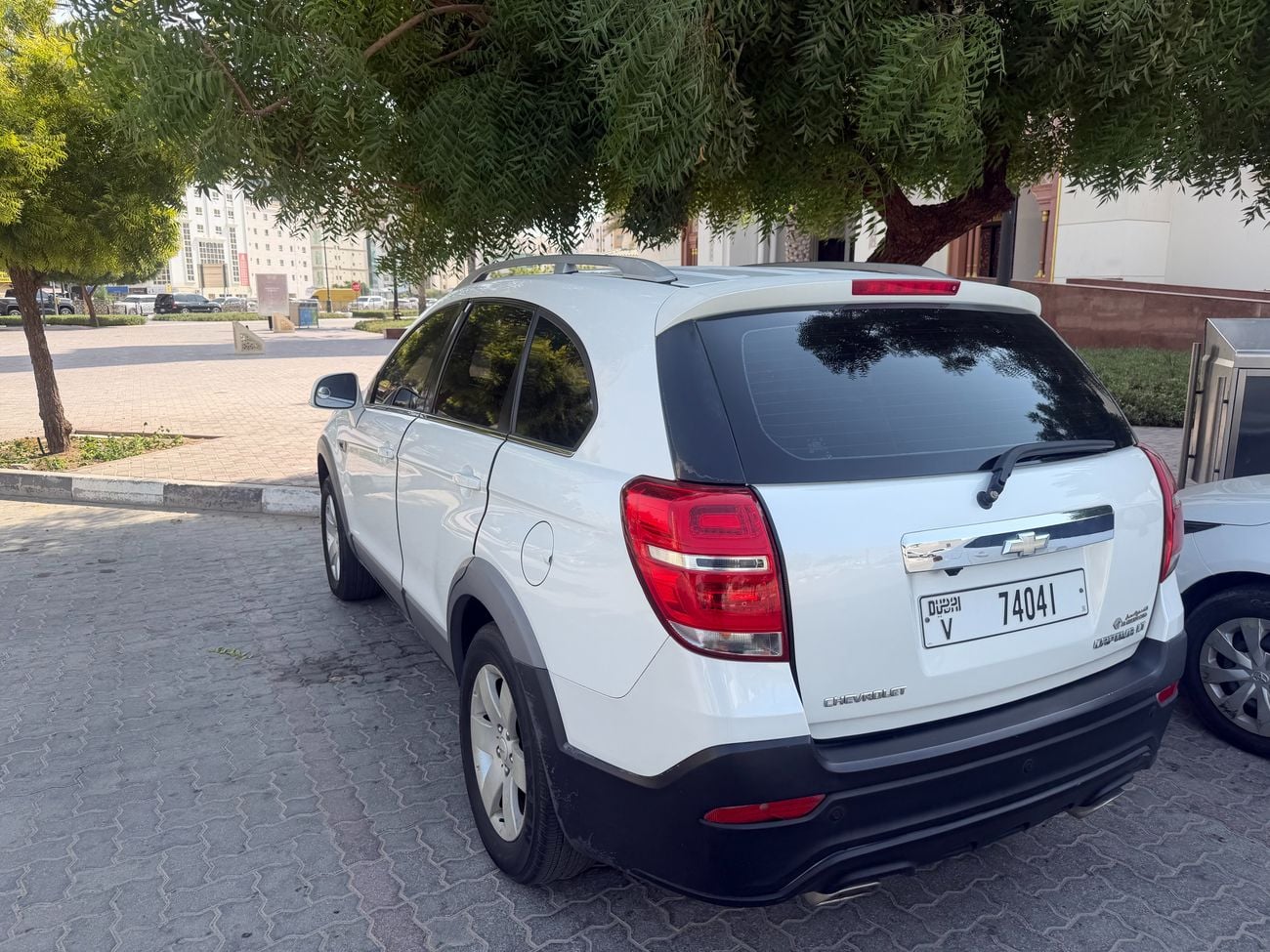 Chevrolet Captiva LS Infotainment system Cruise control Leather seats Automatic climate control LED headlights