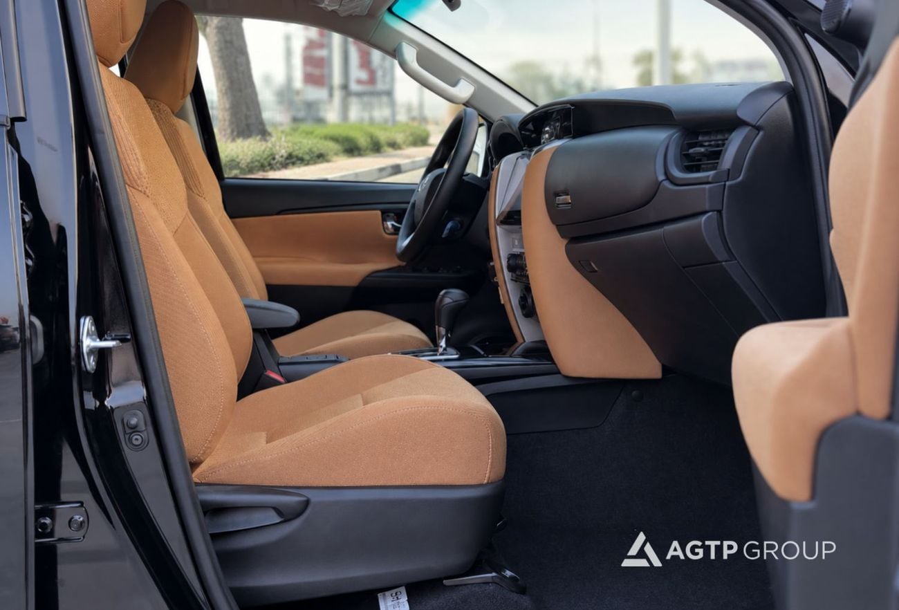 Toyota Fortuner SR5 2.7L Petrol | 4x4 | Automatic | GCC Specs | 7-Seater | Full Option