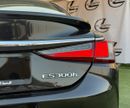 Lexus ES300h 2.5