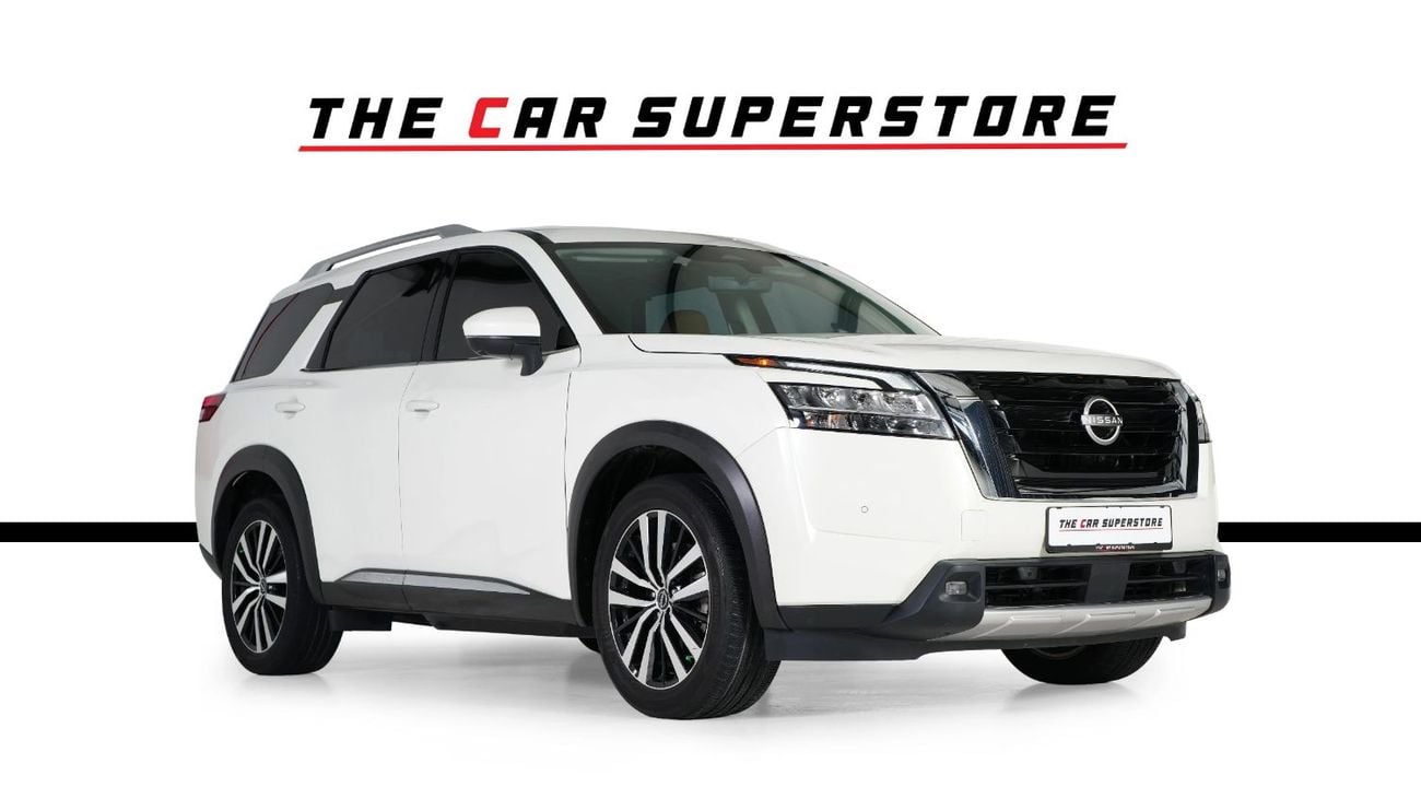 Nissan Pathfinder SL 4WD-GCC-7 Seats-AW Rostamani Warrant Until 2029-Service Contract Until 2028