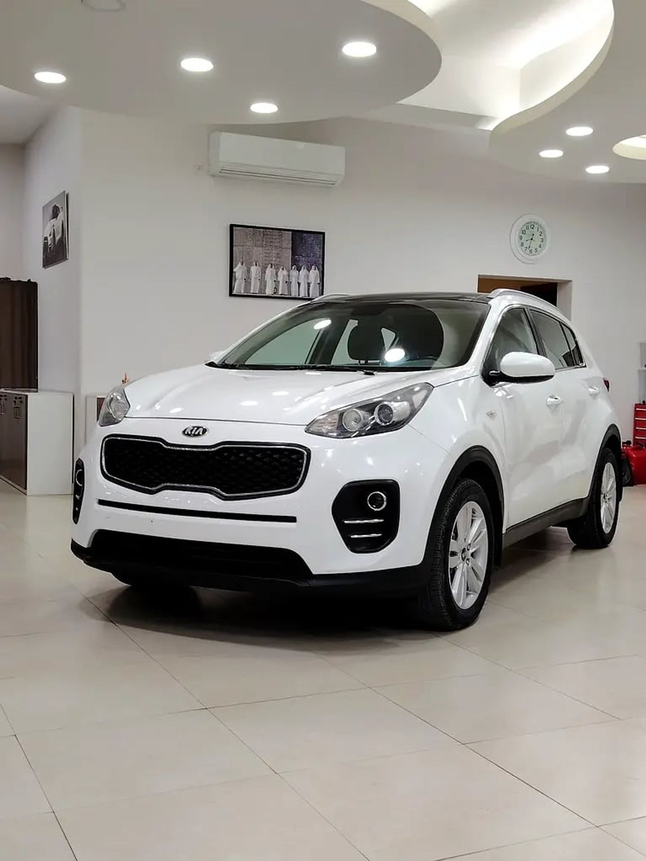 Kia Sportage LX STANDARD LX STD Mid 2.0L GCC