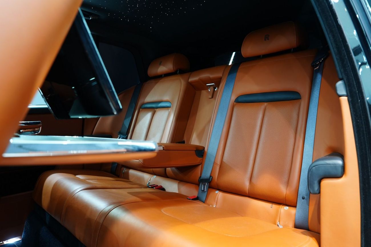 Rolls Royce Cullinan Mansory Kit 2021 Rolls-Royce Cullinan, Full Mansory Exterior Body Kit, Starlight. Rear Entertainment, GCC Specs!