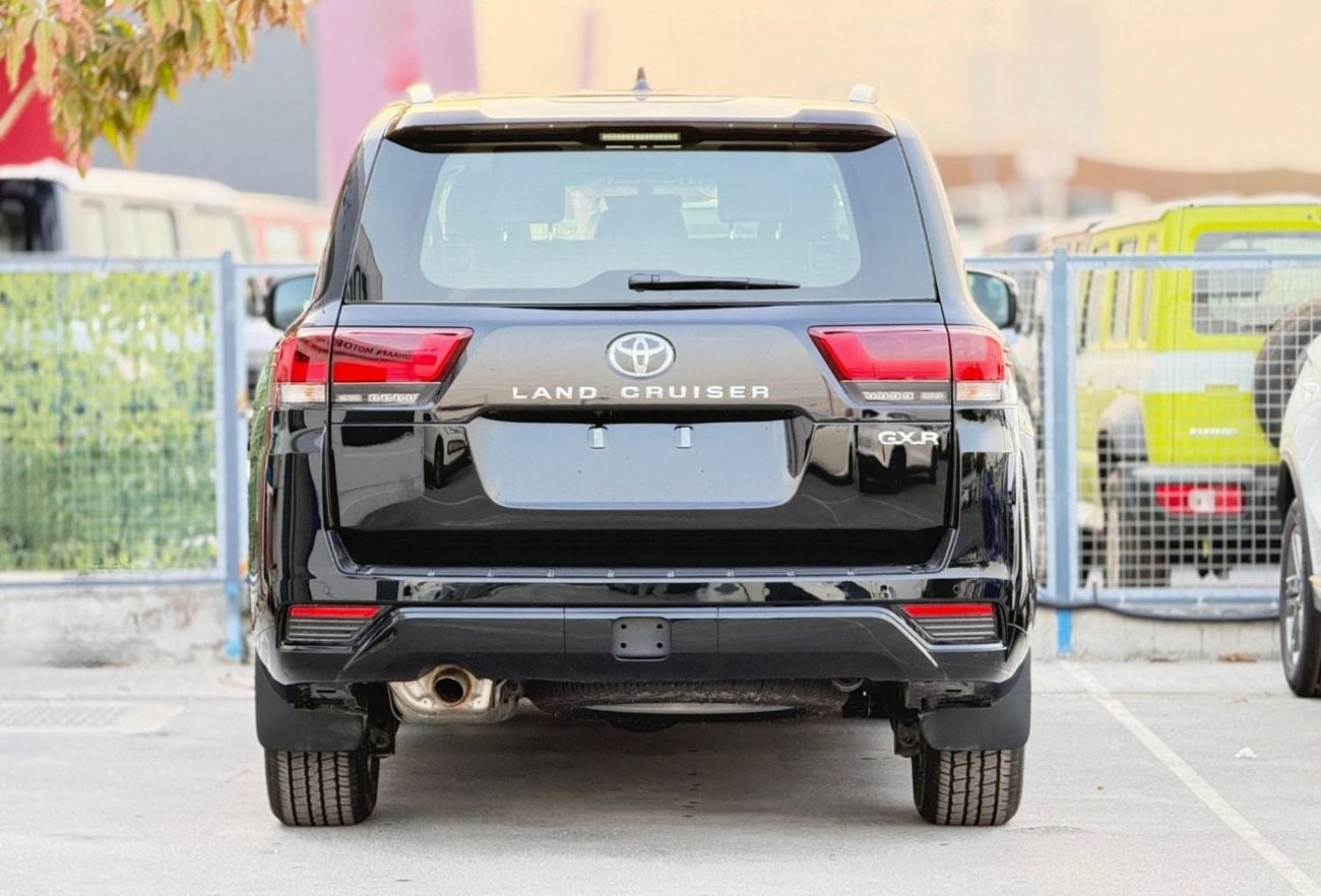Toyota Land Cruiser LC300 GXR | 4.0L V6 PETROL | POWER WITH LEATHER SEATS | DVD CAMERA WITH SUNROOF | 2026MY