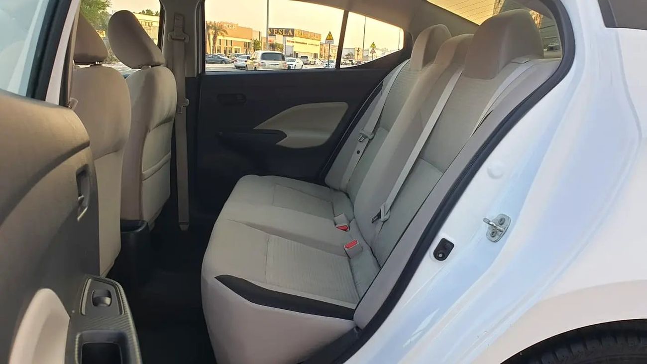 Nissan Sunny 1.5L - GCC SPECS - UNDER WARRANTY - FULL SERVICE HISTORY - ACCIDENT FREE