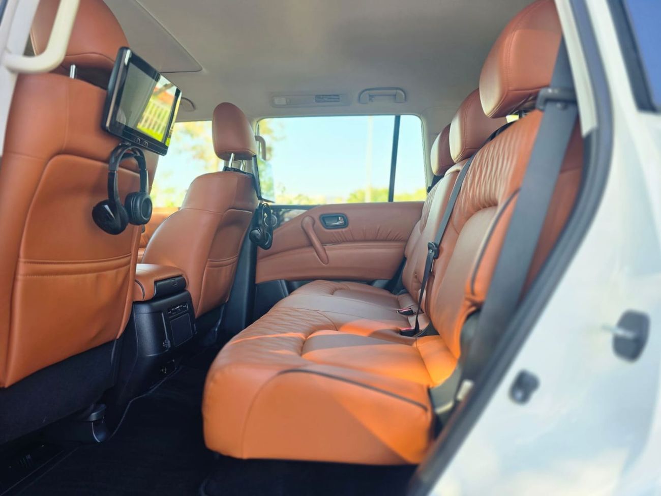Nissan Patrol LE PLATINUM CITY NISSAN PATROL LE PLATINUM CITY 2022 GCC SINGLE OWNER WELL MAINTAINED IN MINT CONDITION