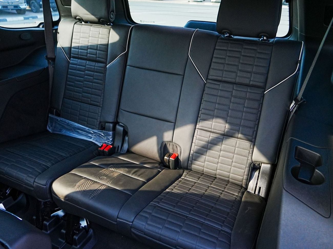 Cadillac Escalade SPORT PLATINUM VIP SEATS