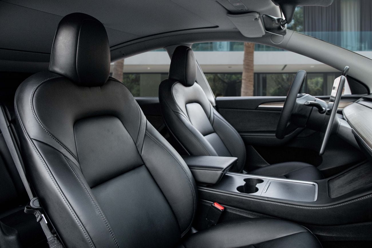 تسلا موديل Y LONG RANGE | 2,253 P.M | 0% Downpayment | TESLA WARRANTY!