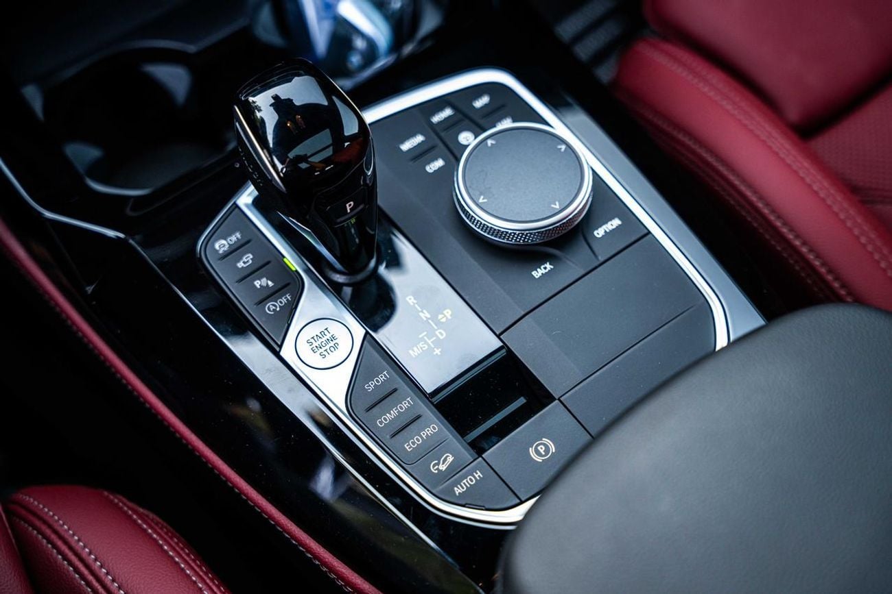 BMW X4 XDRIVE30I M SPORT PREMIUM XDRIVE30i LUXURY M SPORT PACKAGE BMW X4 xDrive30i M Sport Premium – 2025 | GCC | Only5072 KM | 2 Y