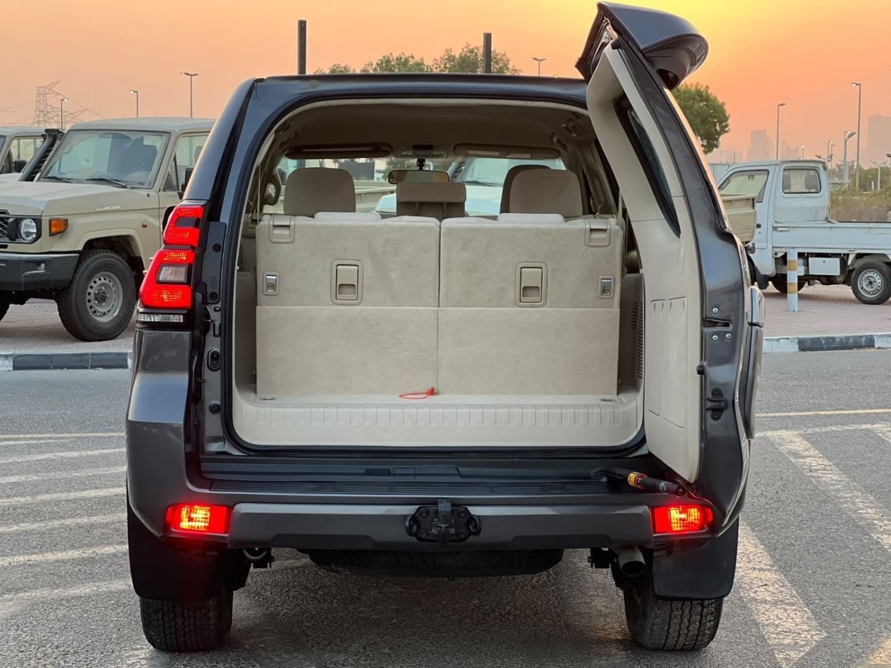 Toyota Prado 2022 Toyota Prado TX 2.7L V4- AWD 4x4 - No accident - 2 key Rear Sensor -