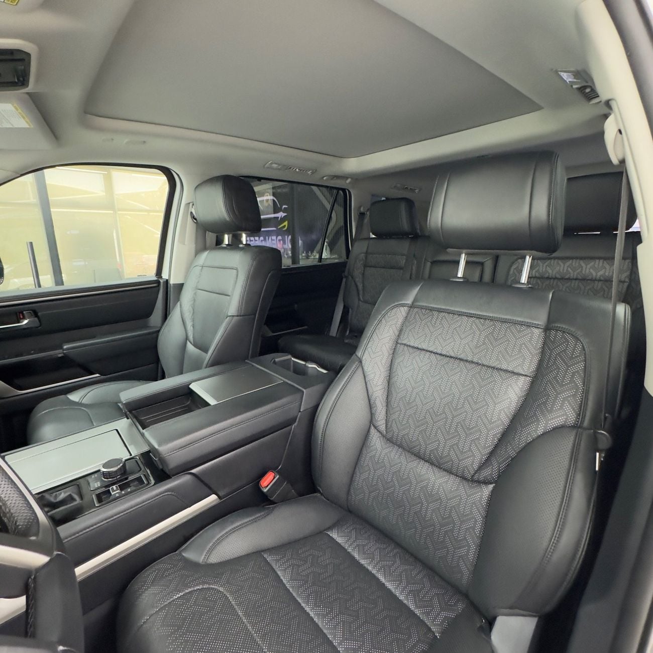 Toyota Sequoia HYBRID