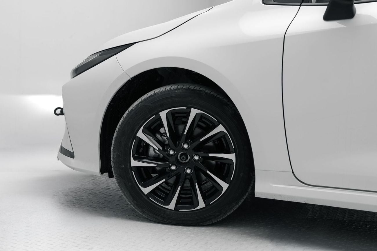 Toyota Corolla Elite HEV 1.8L - White Inside Black | Export Only