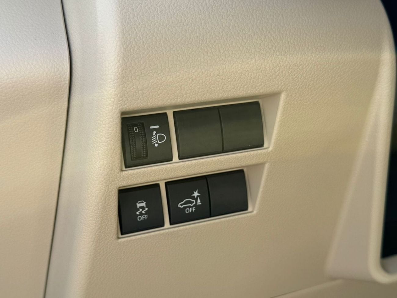 Toyota Land Cruiser GXR LAND CRUISER GXR 3.5L TWIN TURBO PETROL JBL SPEAKERS 2026 MODEL