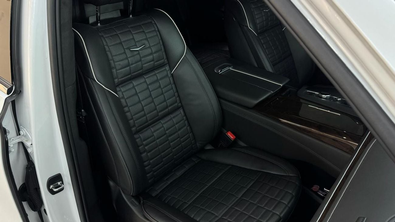 Cadillac Escalade PREMIUM LUXURY PLATINUM FULL SPEC