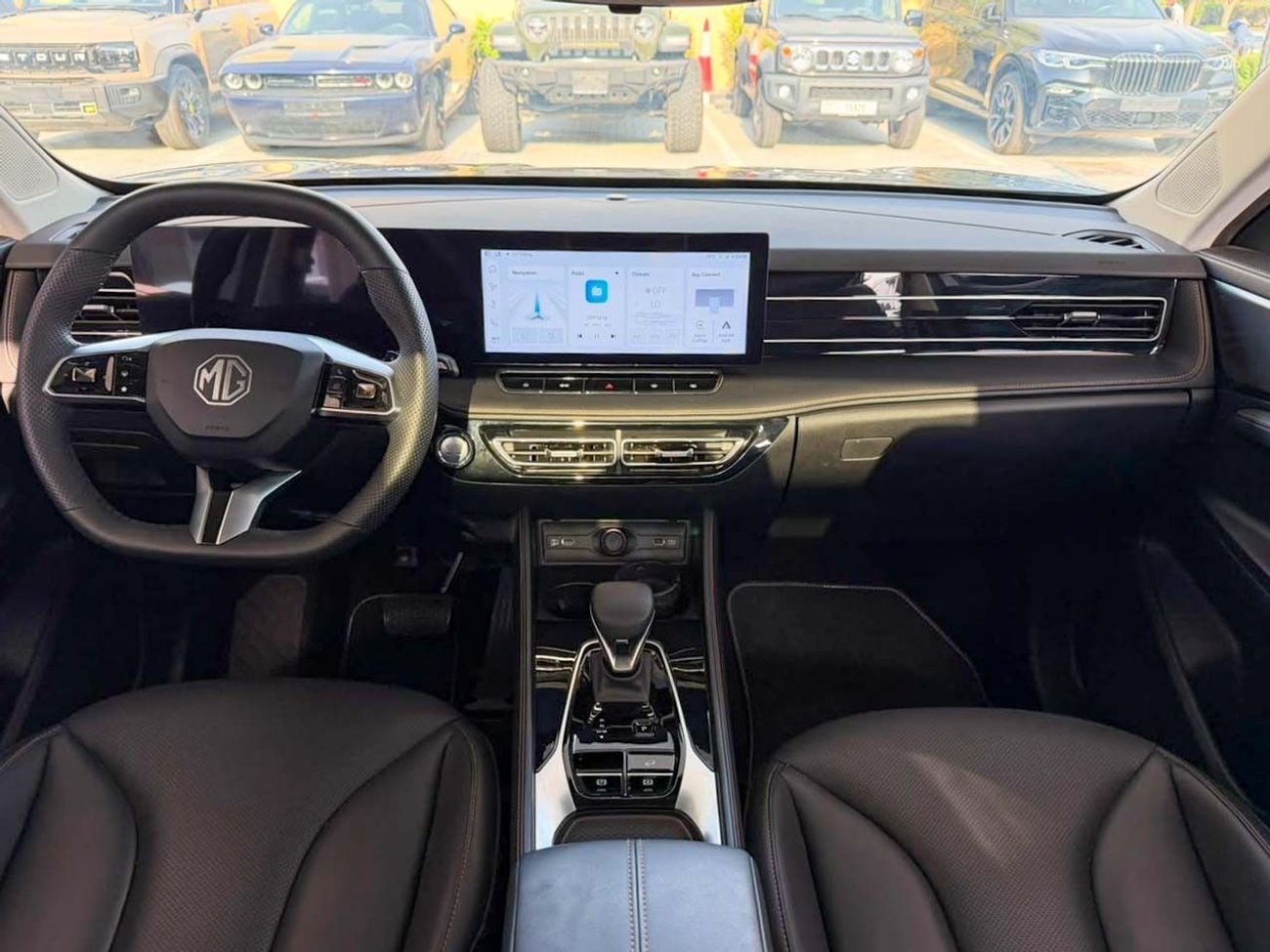 MG HS LUXURY