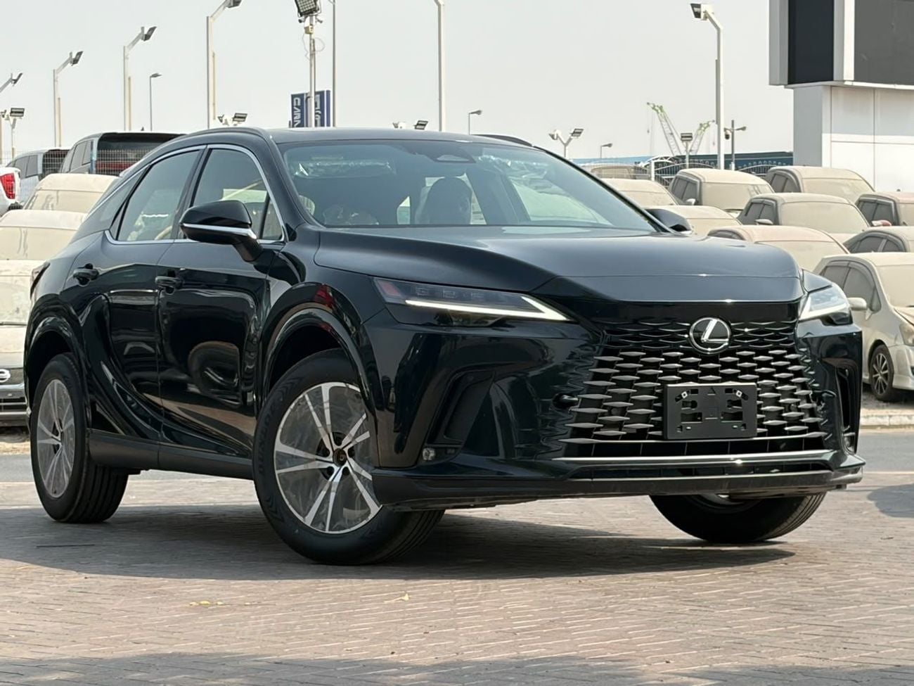 لكزس RX 350h AWD لكزس RX350 | محرك هجين V4 سعة 2.5 لتر | كهربائية مع مقاعد جلدية | شاشة عرض رأسية | نظام مراقبة النقط
