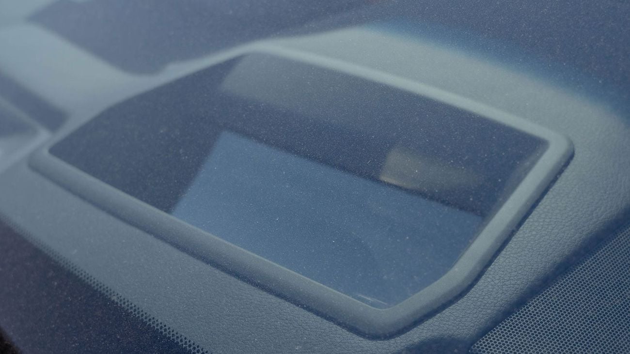 لكزس LX 600 VIP لكزس LX600 KURO موديل 2026، محرك بنزين سعة 3.5 لتر، ناقل حركة أوتوماتيكي (إصدار أسود)