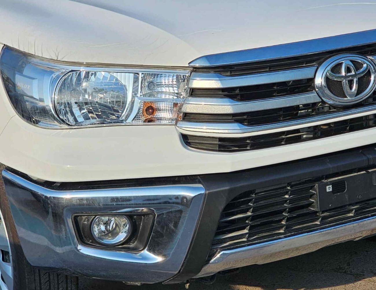 تويوتا هيلوكس NARROW BODY SINGLE CABIN || 2.7L PETROL V4 | 4 HOOKS | FR&RR CHROME BUMPERS (CODE # HPMSC2)