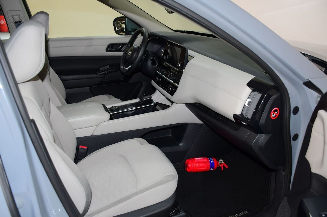 Nissan Pathfinder S 2.0