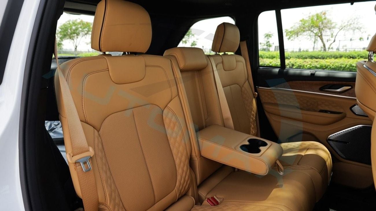 جيب جراند شيروكي SUMMIT 4X4 2025 GCC 0Km With 5 Years Or 100K Warranty & 5 Years Service @Official Dea
