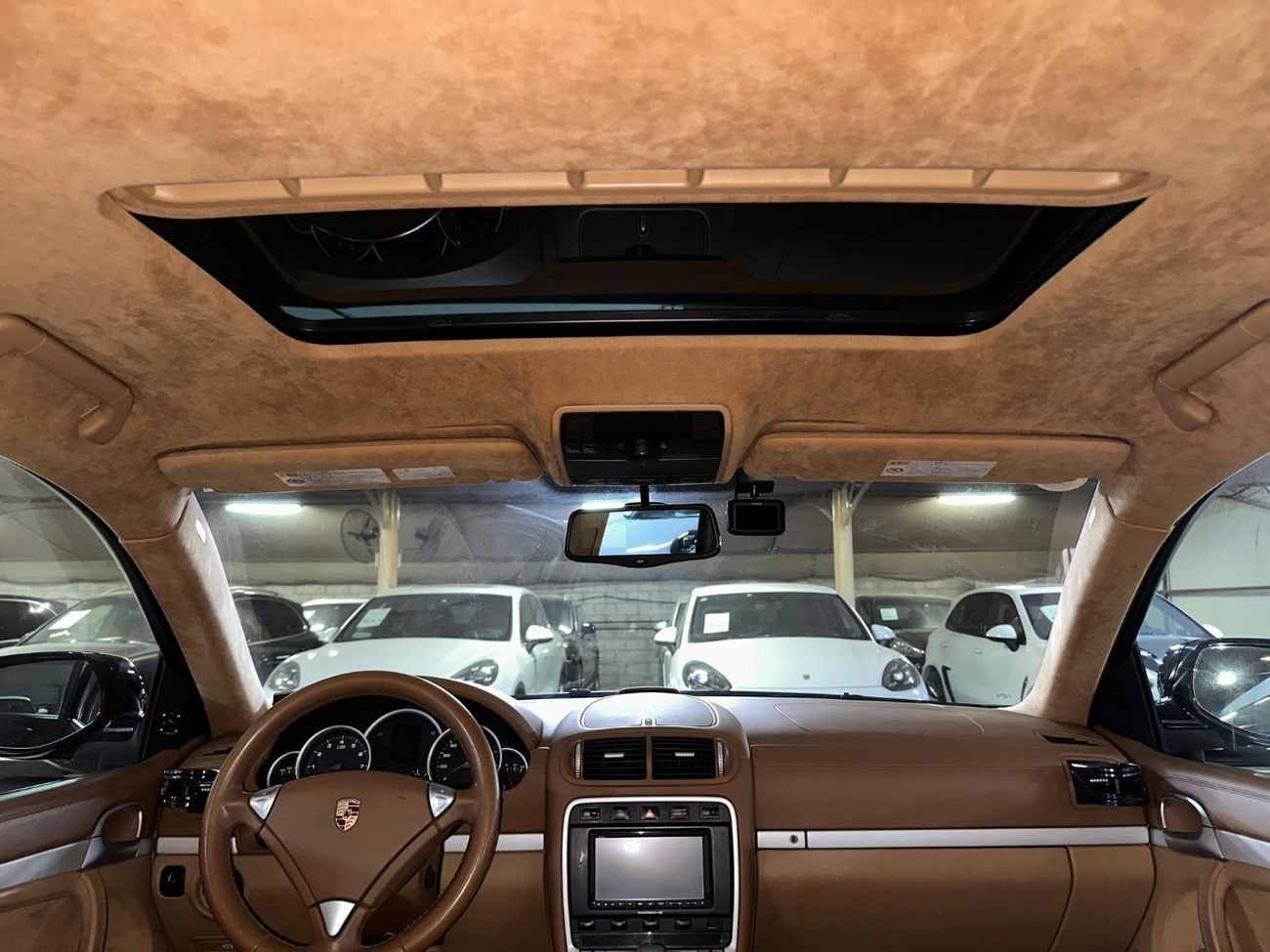 Porsche Cayenne GTS | SUNROOF | TWO KEYS | HALF ALCANTARA LEATHER BEIGE SEATS