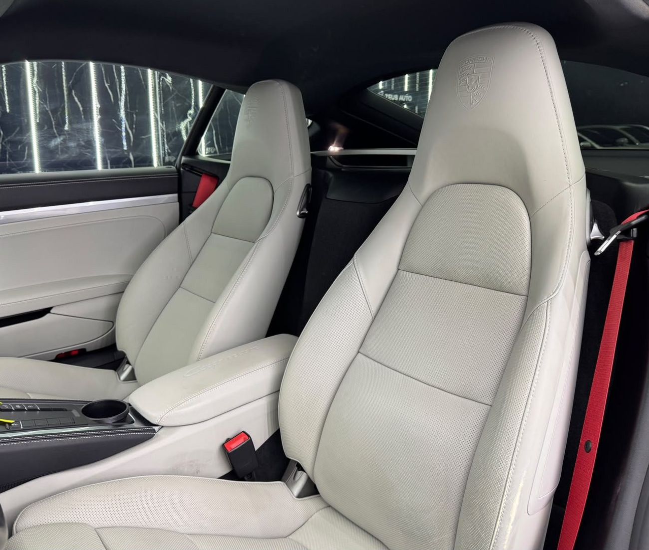 Porsche 718 Cayman Style Edition